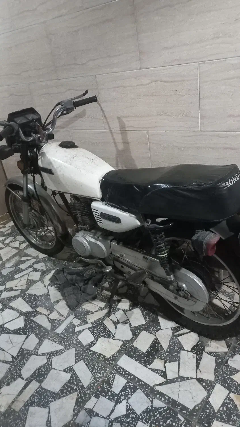 هوندا ۱۲۵ مدل ۸۴|موتورسیکلت|رشت, حومه رشت|دیوار