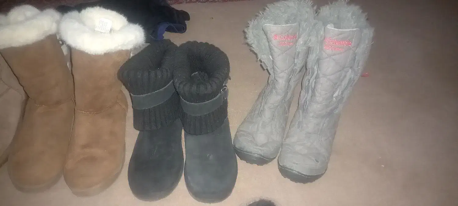 کفش نیم چکمه خارجی زنانه و مردانه فقط ۳۵۰|کیف، کفش، کمربند|زاهدان, |دیوار