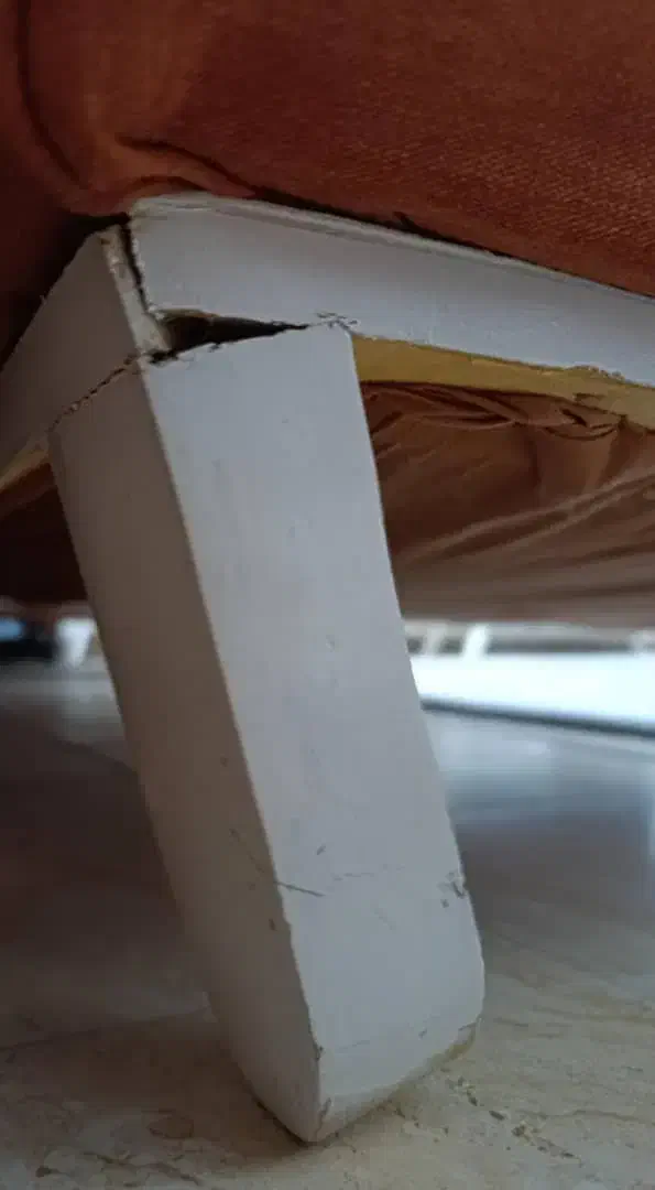 مبل اسکارلت|مبلمان خانگی و میز عسلی|پرند, فاز ۶|دیوار