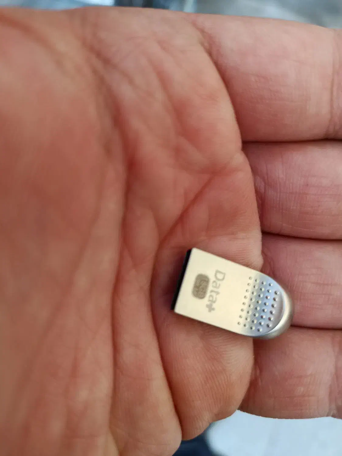 فلش ۱۶ گیگ|لوازم جانبی موبایل و تبلت|قم, نیروگاه|دیوار