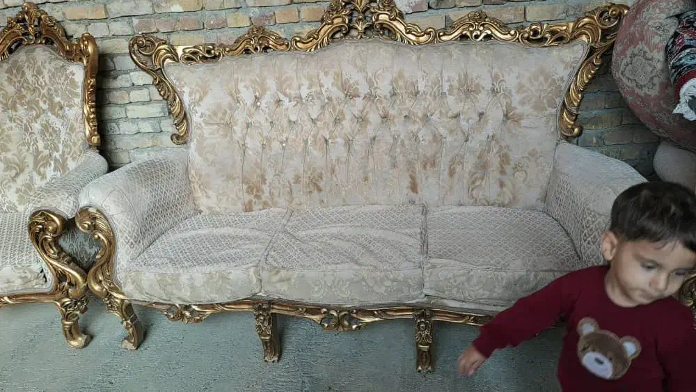 مبل سلطنتی 9نفره سه تاهم جلومبلی داره|مبلمان خانگی و میز عسلی|ارومیه, |دیوار