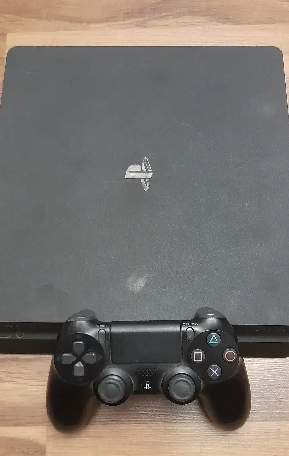 ps4 اکانت ۵۰۰ گیگ بهمراه دسته|کنسول، بازی ویدئویی و آنلاین|تبریز, |دیوار