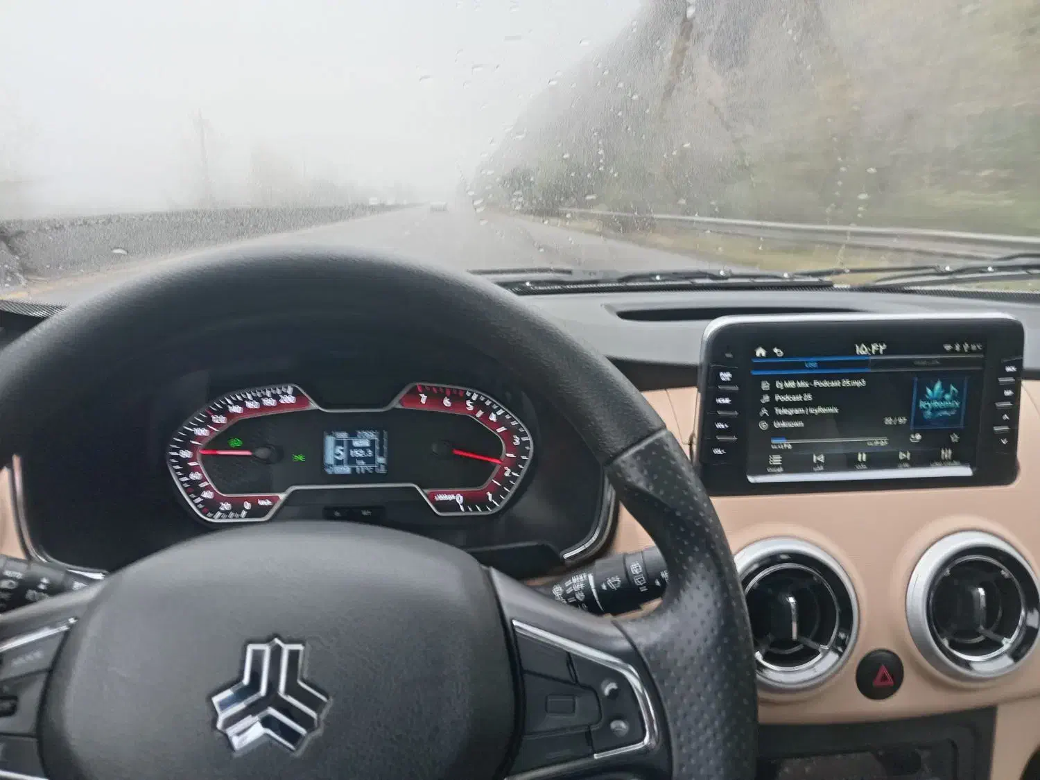 اطلس سانروف دار 403 در حد صفر|خودرو سواری و وانت|قزوین, |دیوار