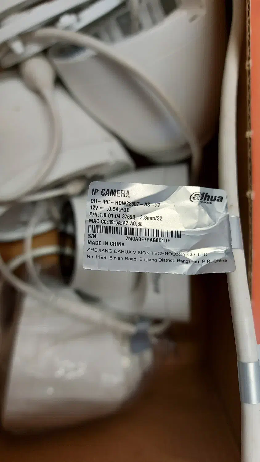 1 دوربین بی سیم چرخان و 4 تاPOE IP داهوا Dahua|دوربین مداربسته|قم, بلوار امین و ساحلی|دیوار