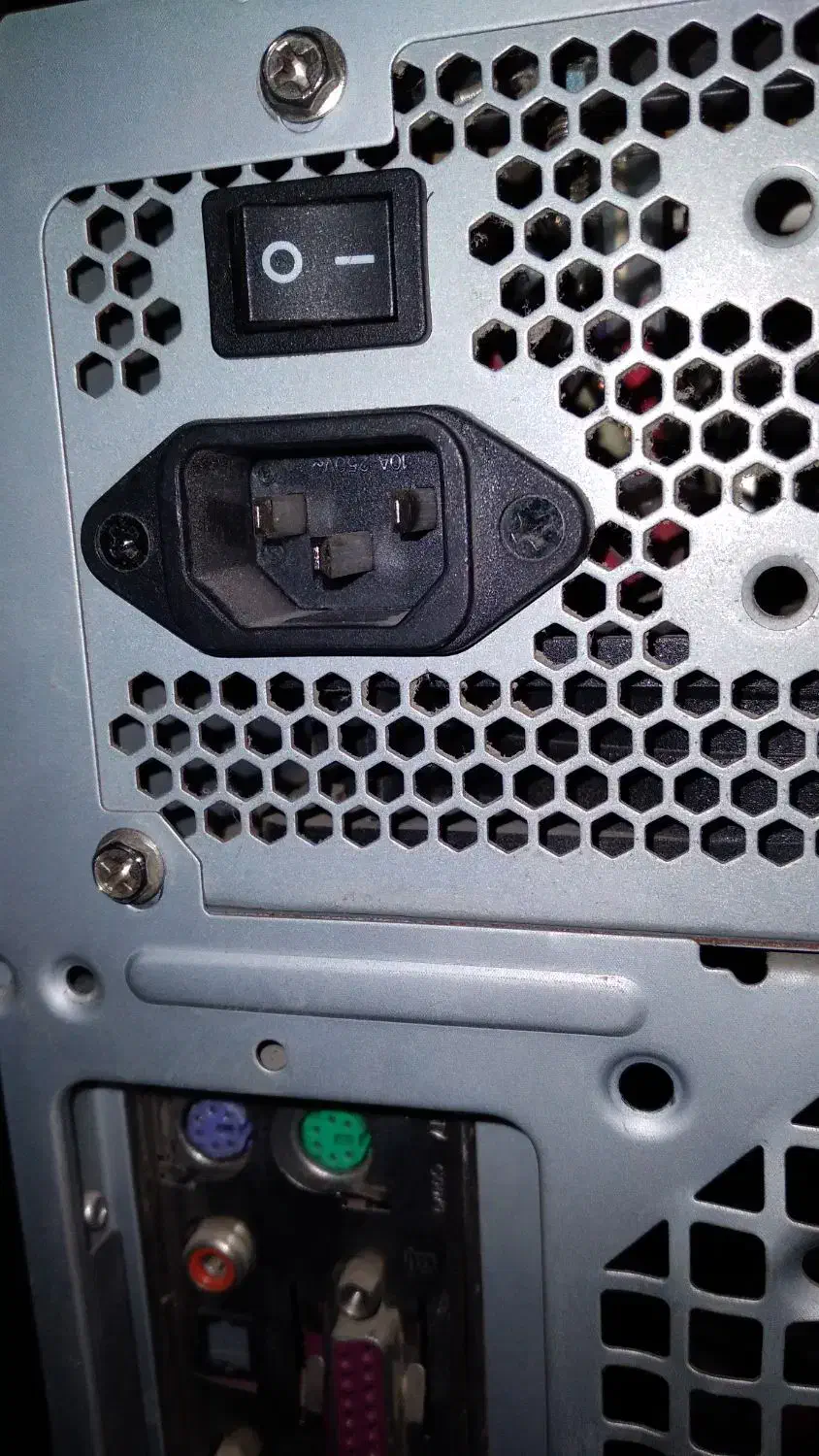 کیس و تمام تجهیزات بجز مانیتور|رایانه رومیزی|زنجان, |دیوار