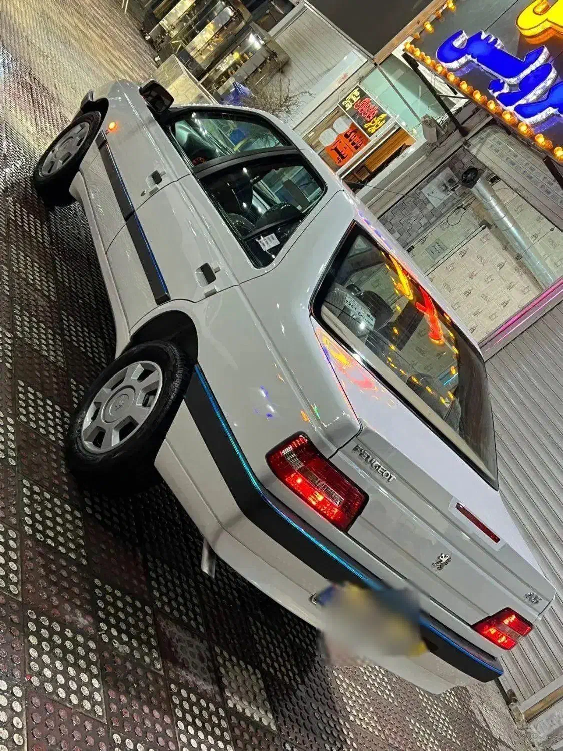 پژو 405 slx فابریک درحد صفر بدون رنگ و صافکاری|خودرو سواری و وانت|شیراز, رکنآباد|دیوار