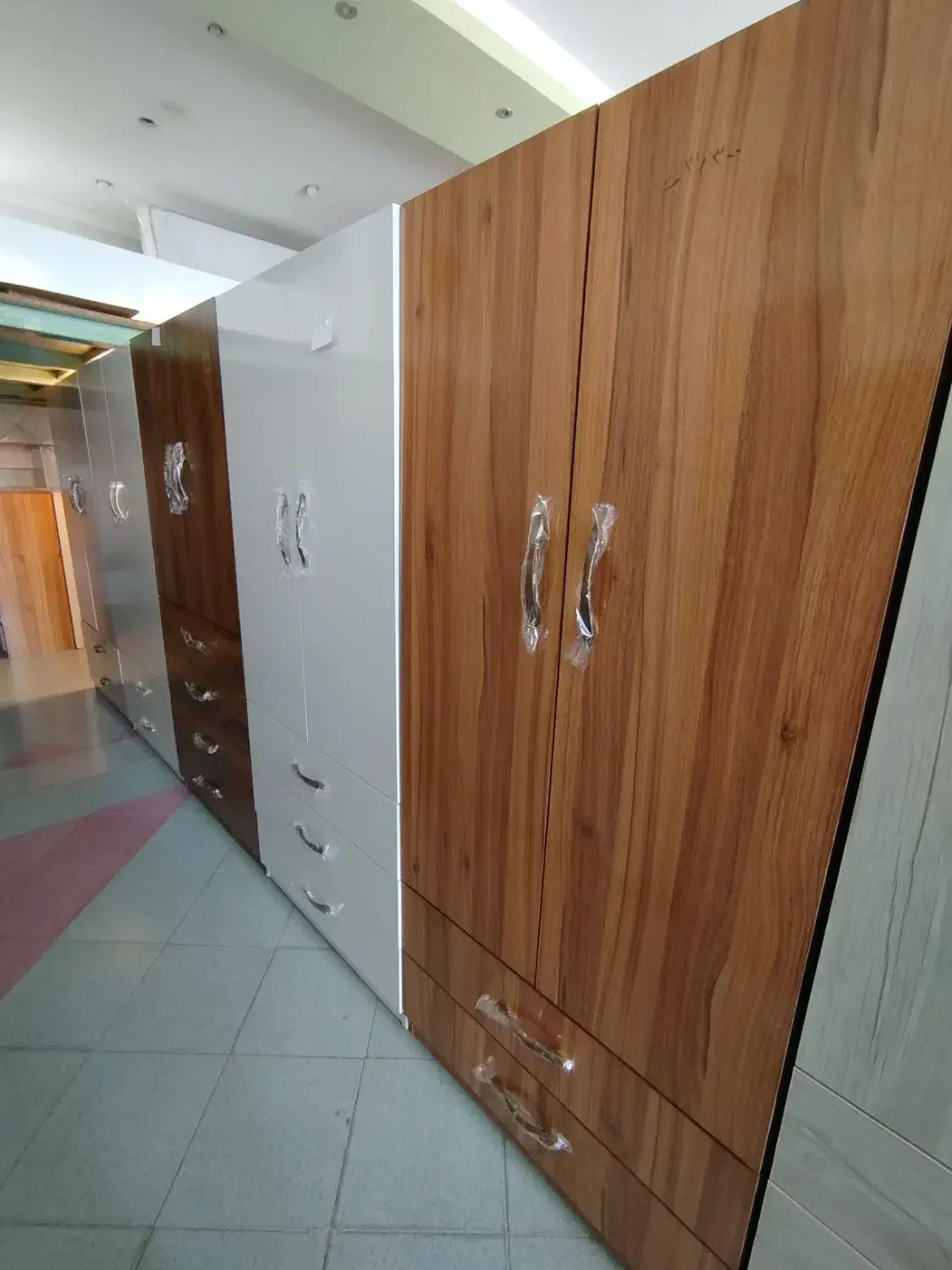 کمد لباس دو درب / کمد بزرگ /دراور کشو دار|جاکفشی، کمد، دراور|اصفهان, لاله|دیوار