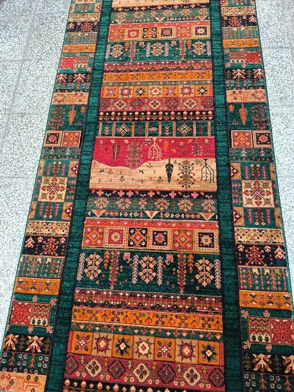 کناره بلوچ سبز موکت تندیس ۱۹۶۸|فرش|قم, شاه ابراهیم|دیوار