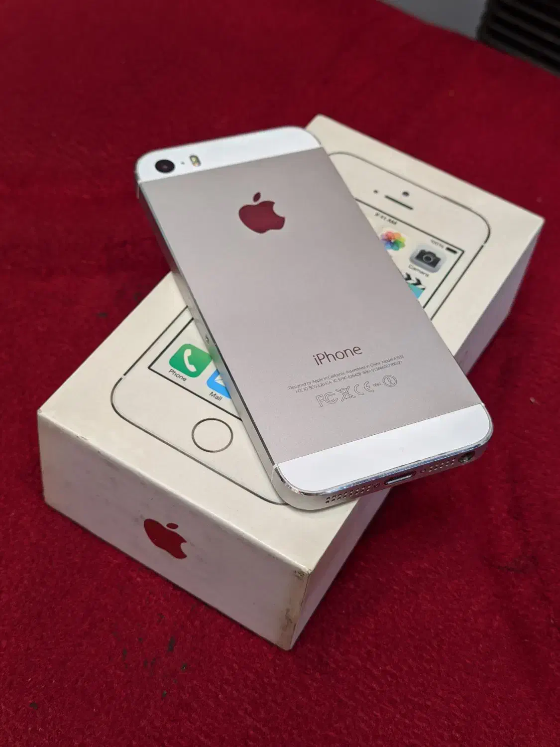 iphone 5s در حد نو بدون خطوخش|موبایل|بندرعباس, |دیوار