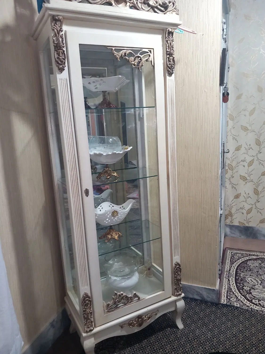 گنجه|بوفه، ویترین، کنسول|جلگه زوزن, |دیوار