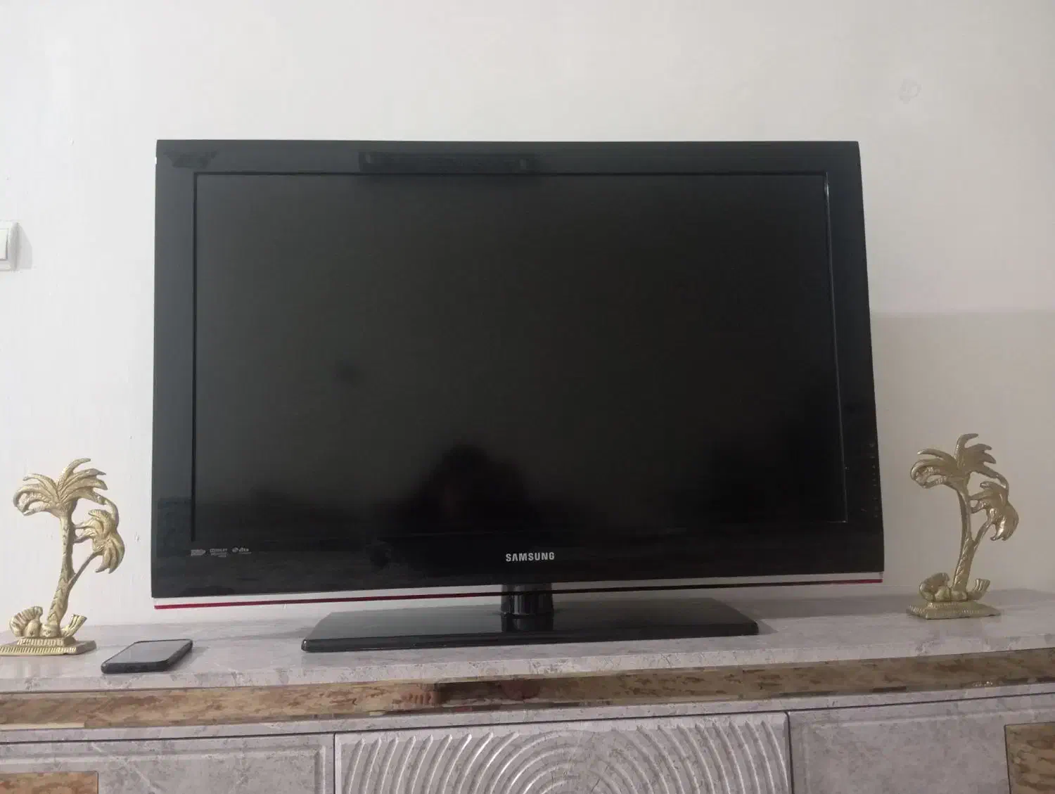 تلویزیون سالم|تلویزیون و پروژکتور|قرچک, مهدیه|دیوار