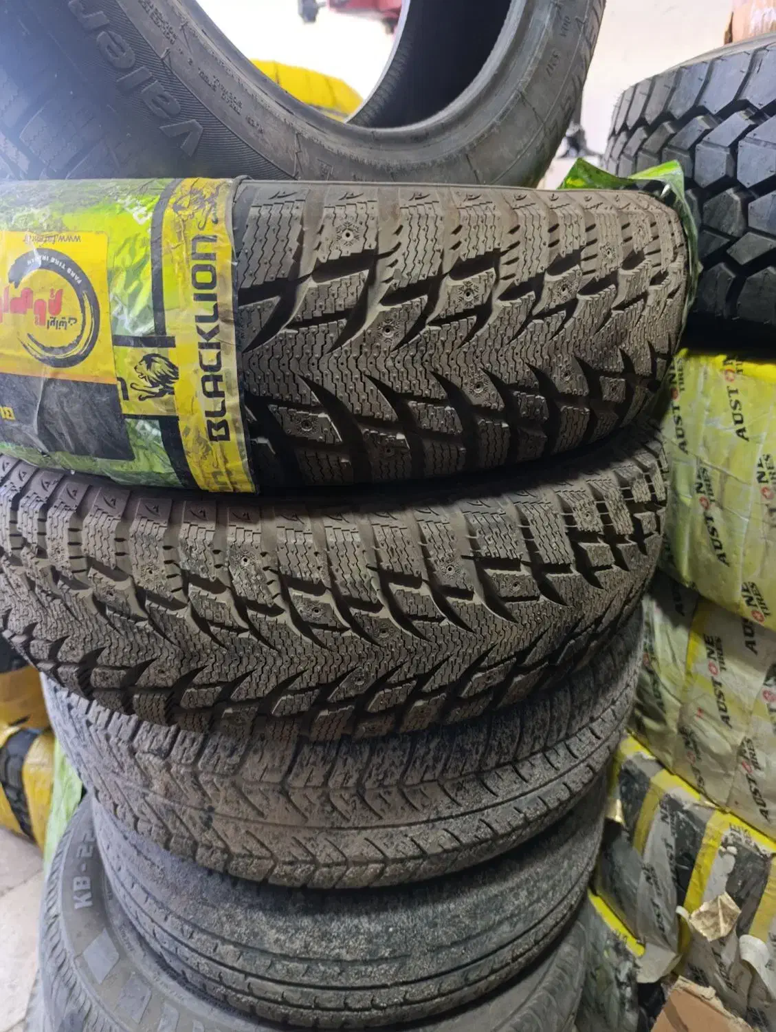 لاستیک برفی و یخ شکن|قطعات یدکی و لوازم جانبی|تبریز, |دیوار