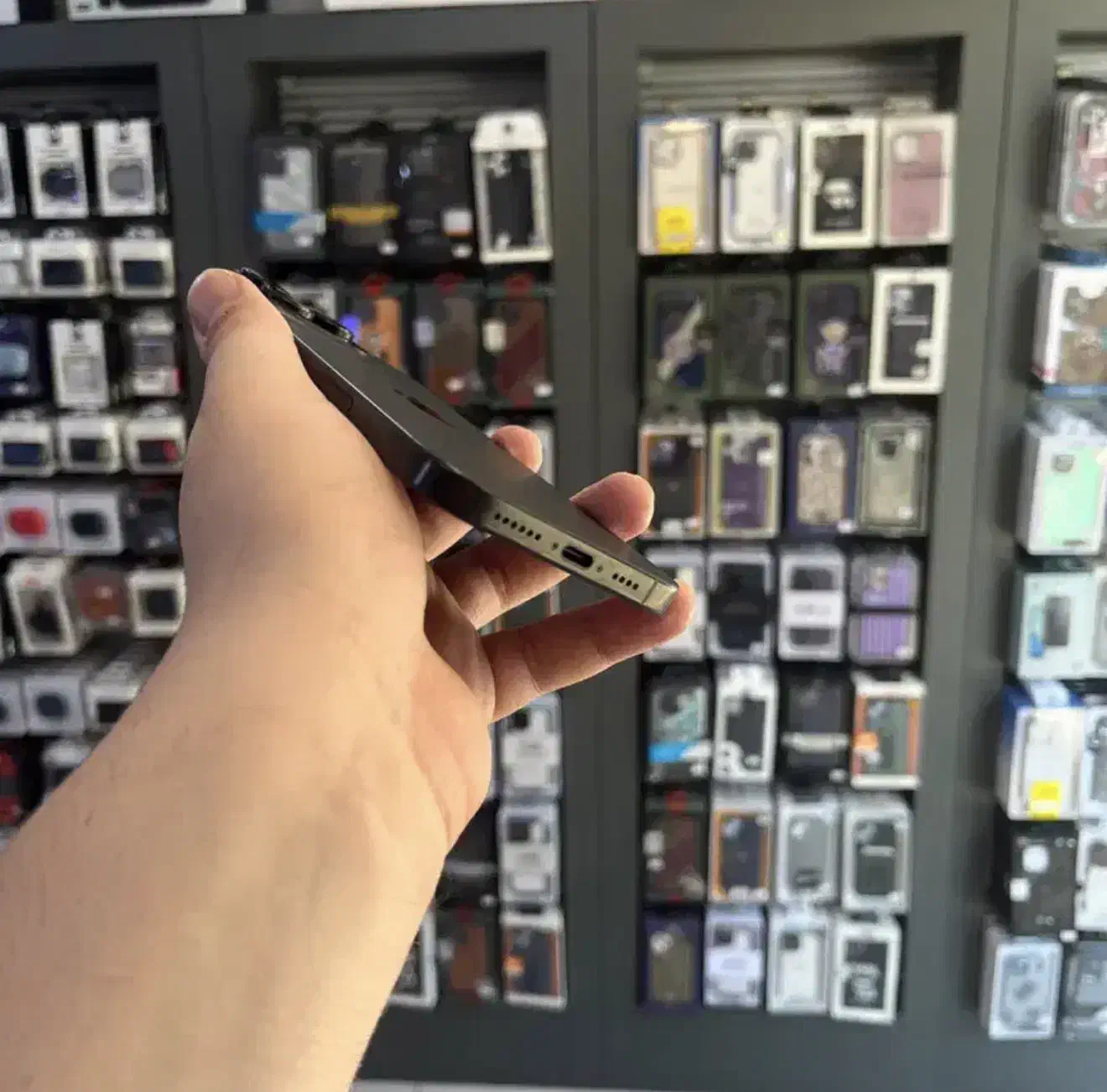 اپل iPhone 16 Pro Max با حافظه ۲۵۶ گیگابایت|موبایل|اهواز, کیانپارس |دیوار