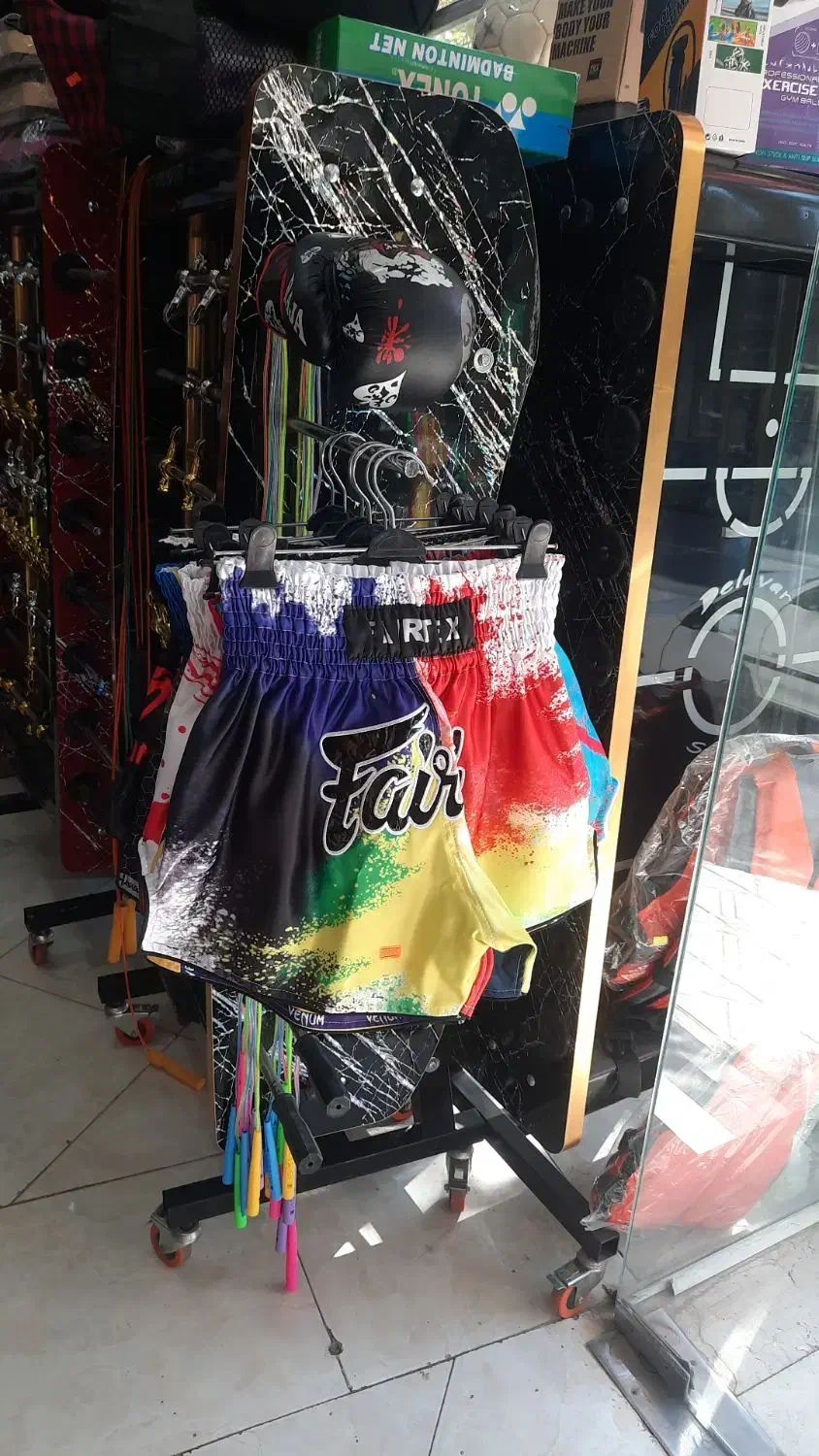 ** کیسه بوکس هوشمند** میت شکمی لثه دستکش روپا شورت|تجهیزات ورزشی|نیشابور, عدالت|دیوار