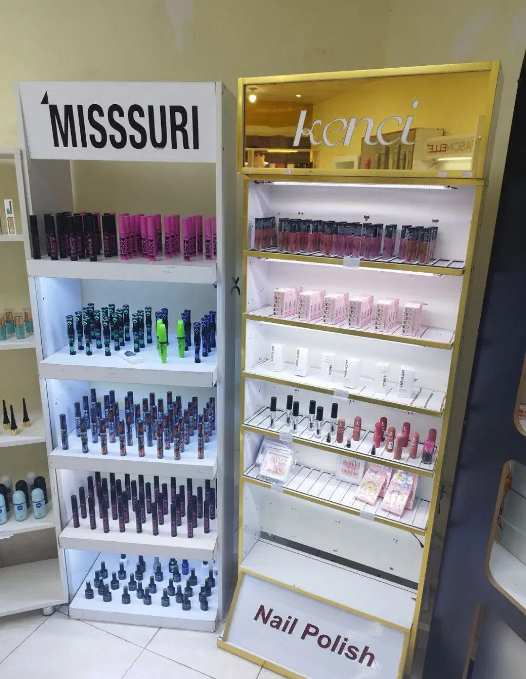 کمد لوازم آرایشی|بوفه، ویترین، کنسول|رباطکریم, مسکن مهر آبشناسان|دیوار