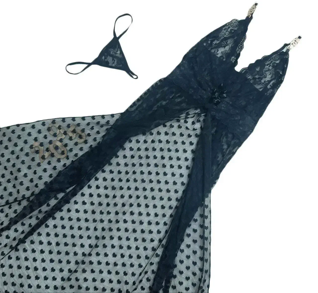 لباس خواب|لباس|قم, زینبیه|دیوار