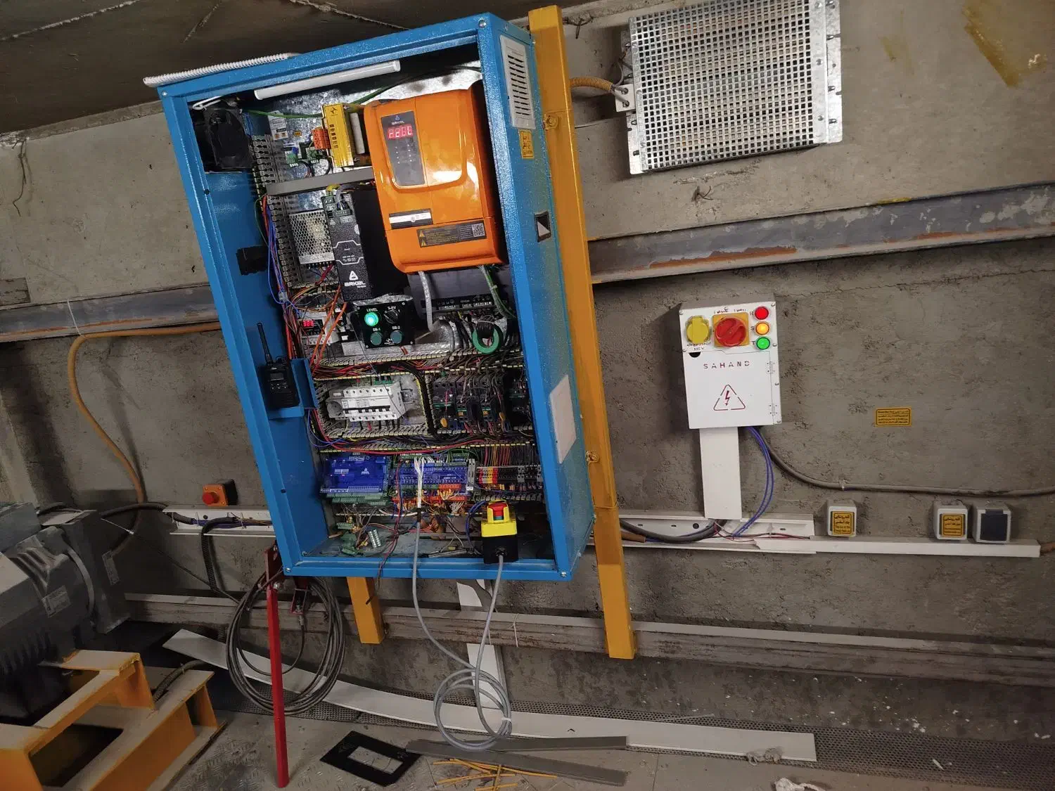 تعمیر عیب یابی آسانسور|خدمات پیشه و مهارت|قزوین, |دیوار