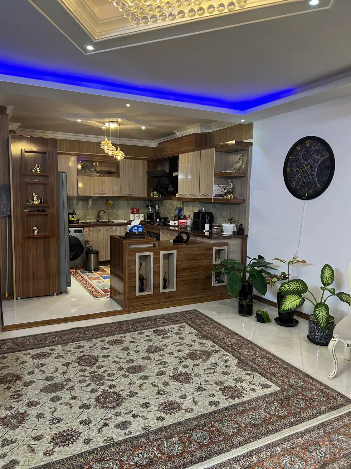 آپارتمان ۱۰۵ متری /بسیار شیک و تمیز /سحر۲|فروش آپارتمان|مشهد, انقلاب|دیوار