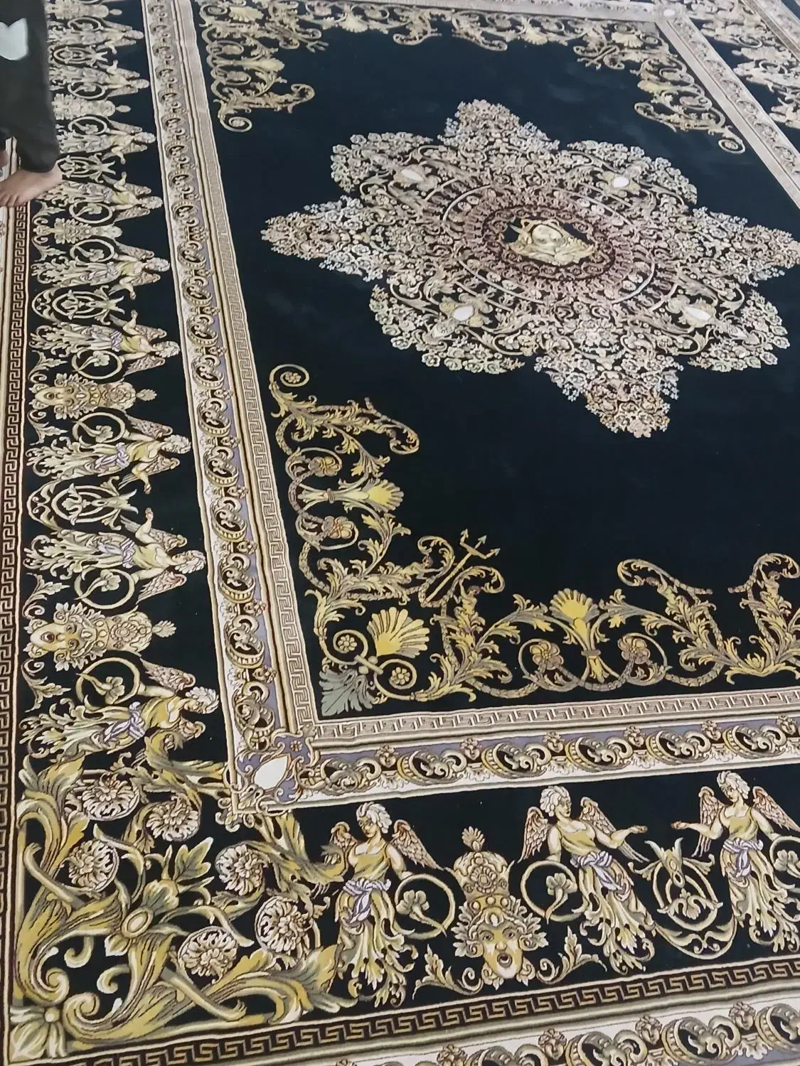 فرش ۹متری ورساچه|فرش|چهارباغ, |دیوار