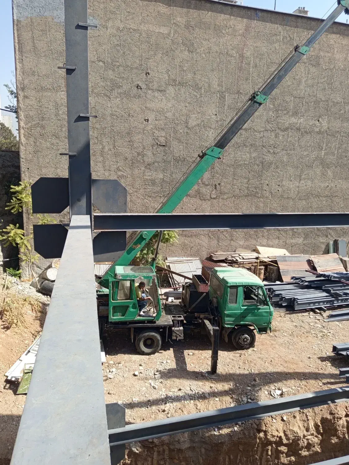 خدمات و پیمانکاری اسکلت تخریب جوشکاری|خدمات پیشه و مهارت|بومهن, |دیوار