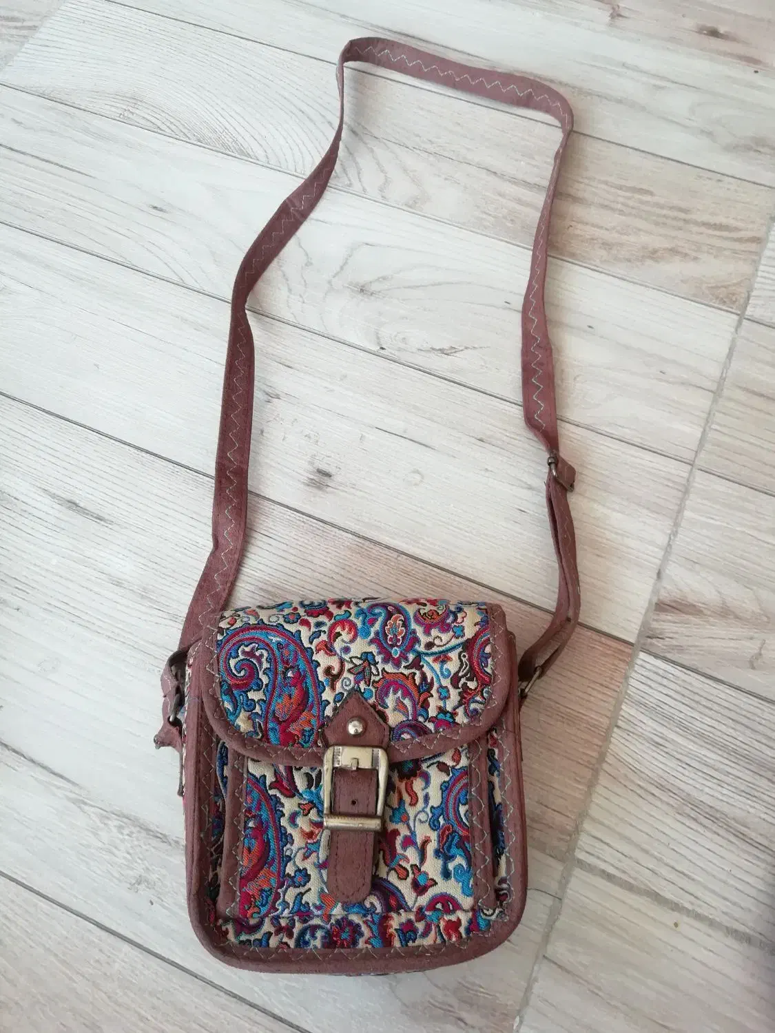 کیف سنتی کوچک|کیف، کفش، کمربند|اصفهان, دستگرده|دیوار