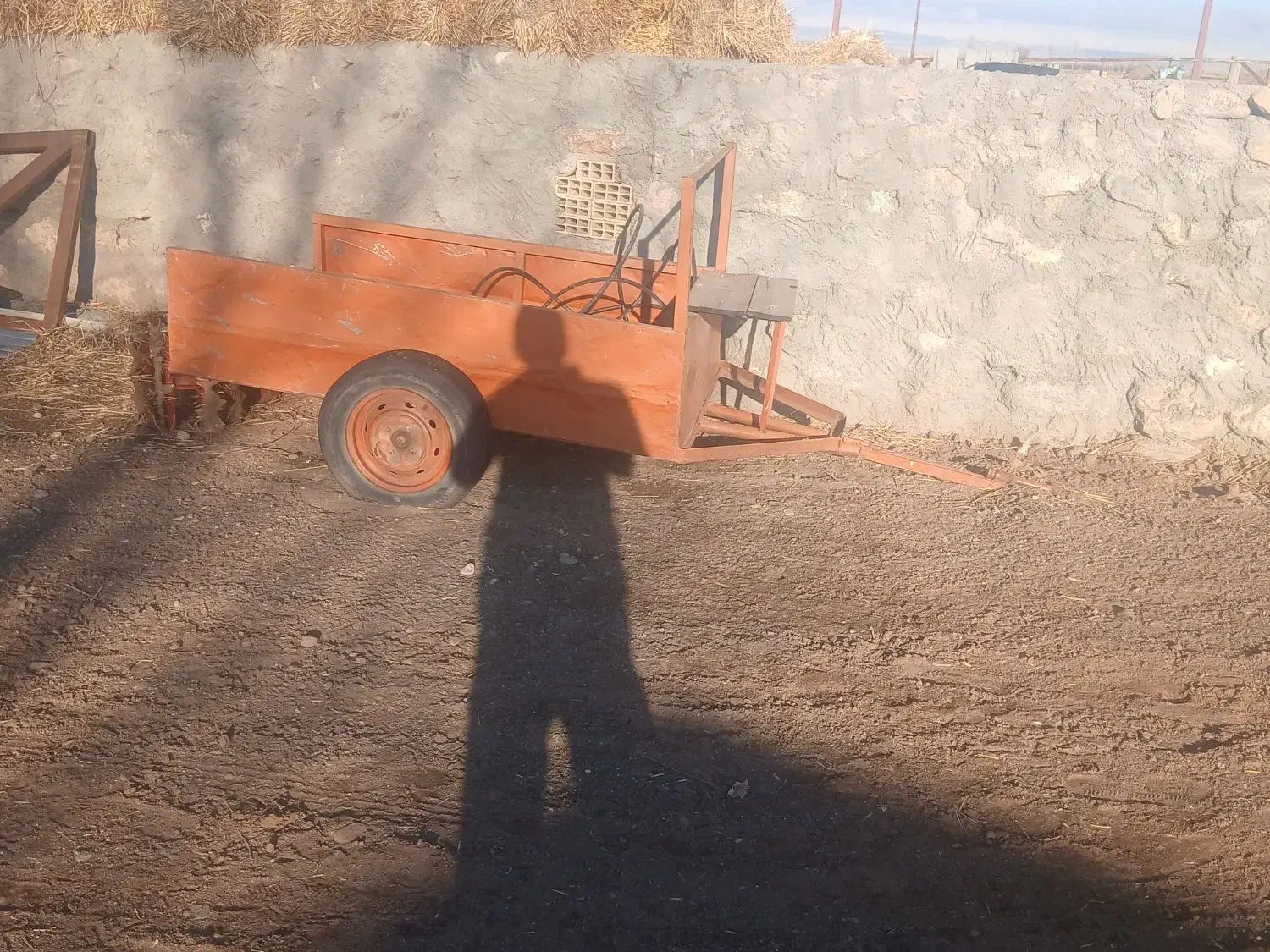 تیلرچهارچرخ|ماشین‌آلات صنعتی|مهربان, |دیوار