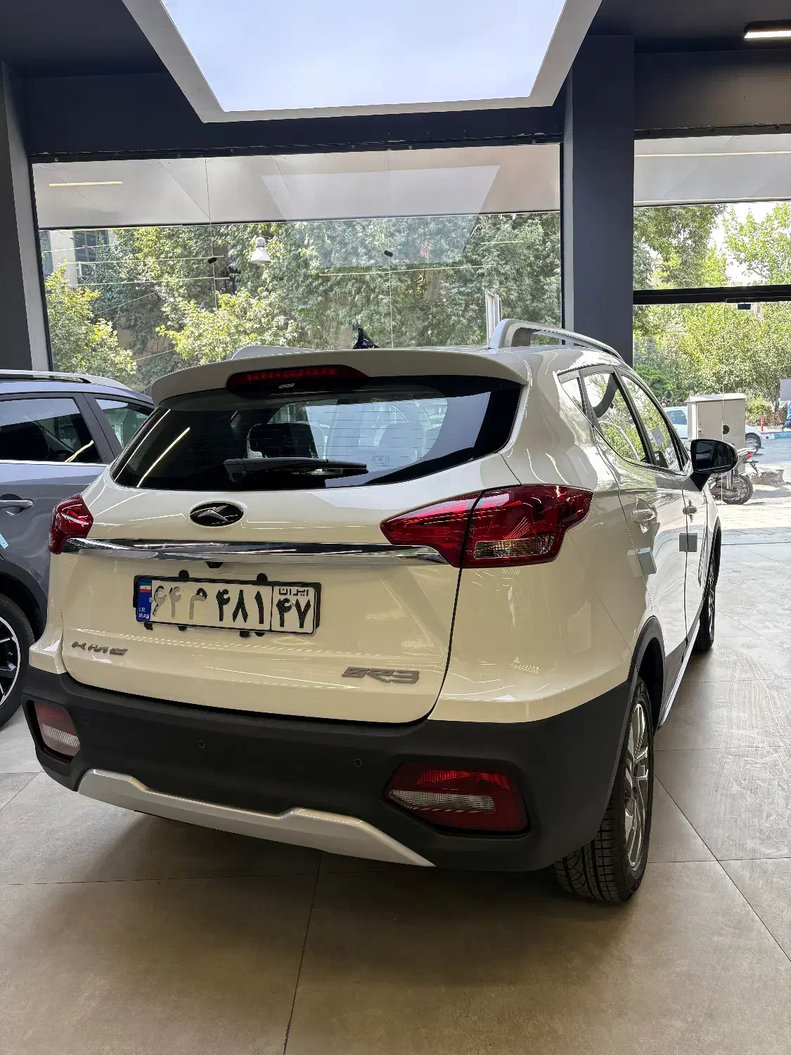 Kmc sr3 جک اس ار ۳|خودرو سواری و وانت|تهران, سید خندان (جلفا)|دیوار