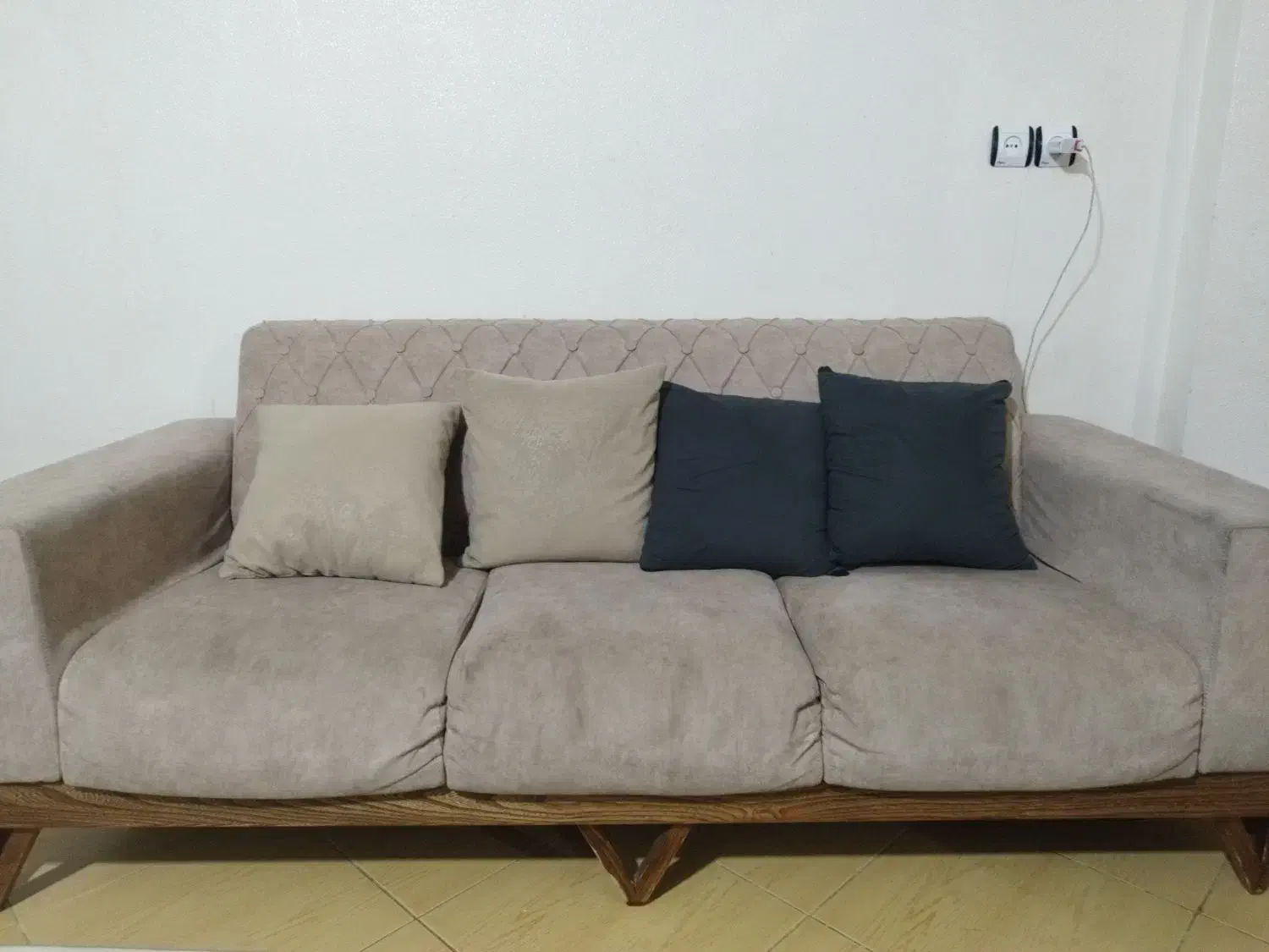 مبل راحتی 7نفره .|مبلمان خانگی و میز عسلی|شاهینشهر, چمران|دیوار