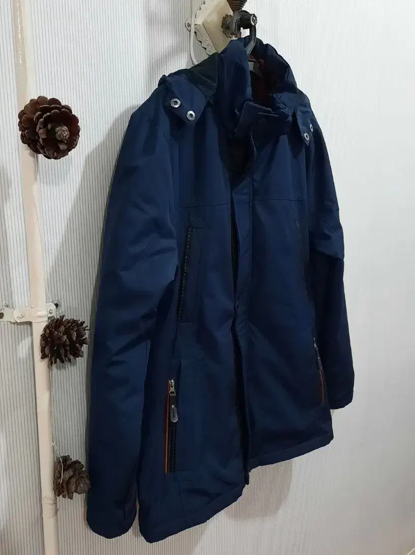 لباس مردانه|لباس|دوگنبدان, |دیوار