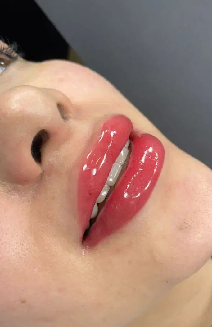 پذیرای مدل میکروبلیدینگ ابرو،شید چشم و لب ،رایگان|خدمات آرایشگری و زیبایی|تهران, شهرک ولیعصر شمالی|دیوار