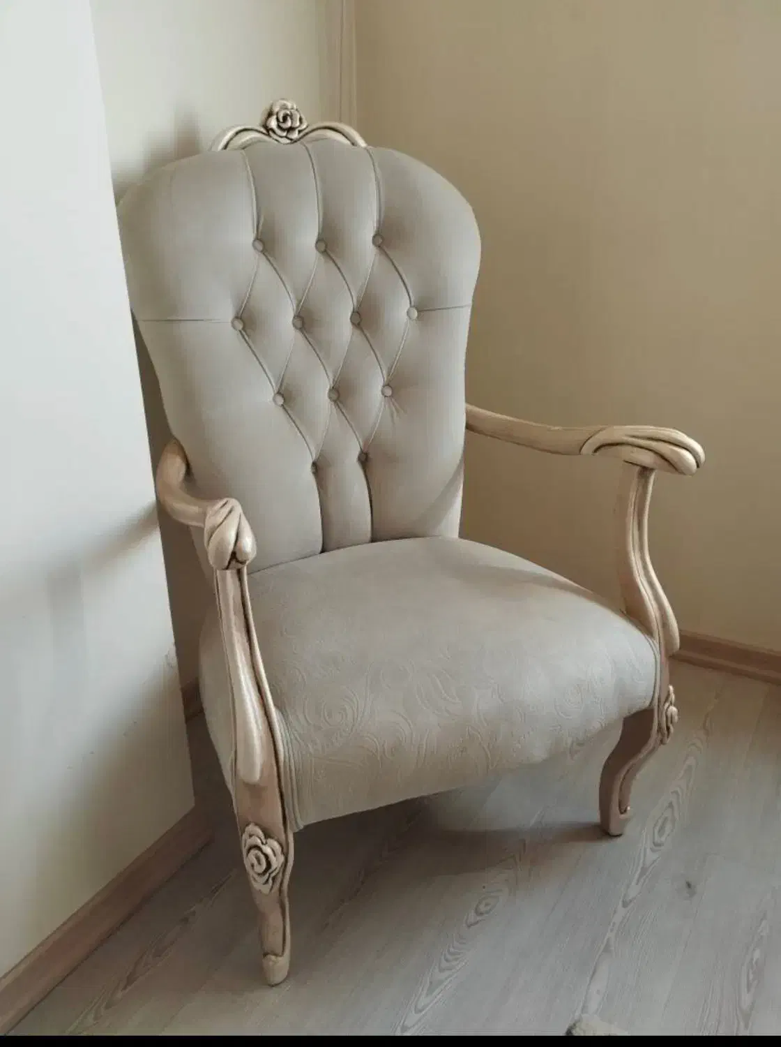 مبل ۷نفره  در حد نو|مبلمان خانگی و میز عسلی|تبریز, |دیوار