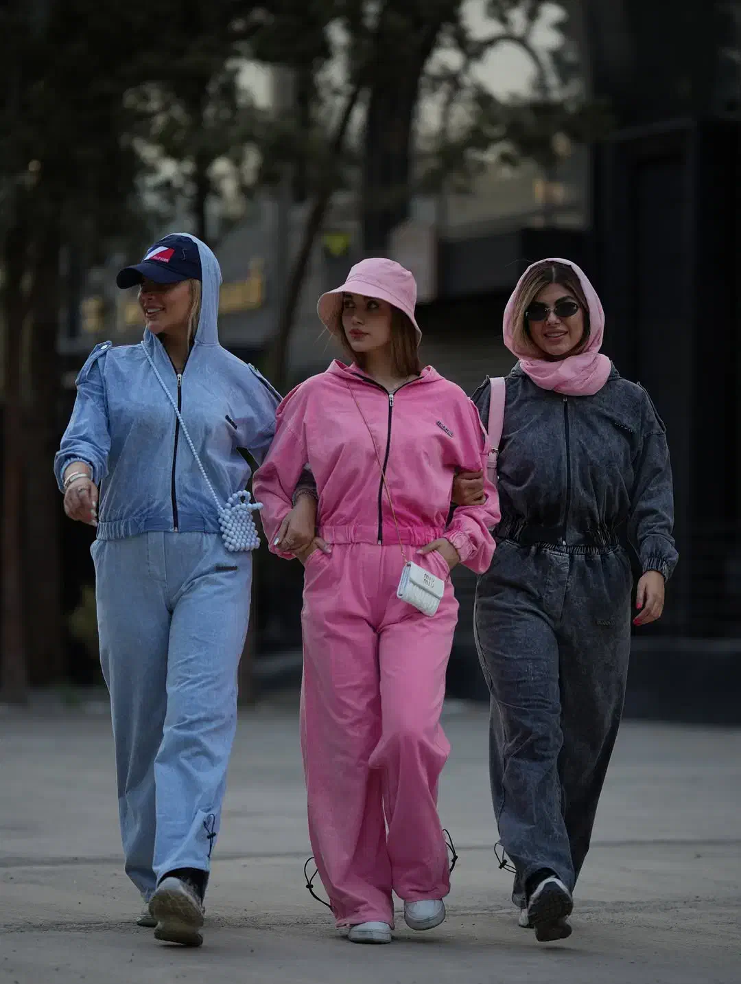 سوییشرت و شلوار میو میو|لباس|رودسر, |دیوار