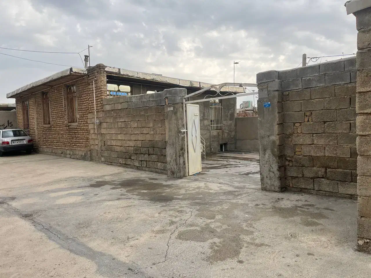 خانه ویلایی شهرک بلوردی|فروش خانه و ویلا|بیستون, |دیوار