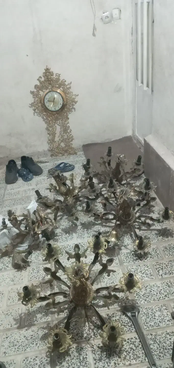 فروشنده خرید لوستر قدیمی|لوستر و چراغ آویز|کرج, کوی کارمندان شمالی|دیوار