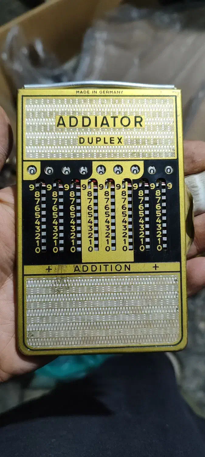 ماشین حساب مکانیکی خیلی قدیمی|کلکسیون اشیاء عتیقه|تهران, خاوران|دیوار