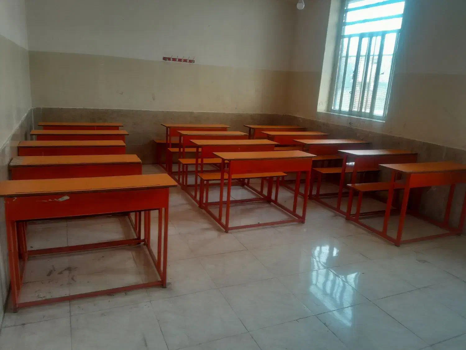 میز صندلی|دفتر کار|خرمآباد, |دیوار