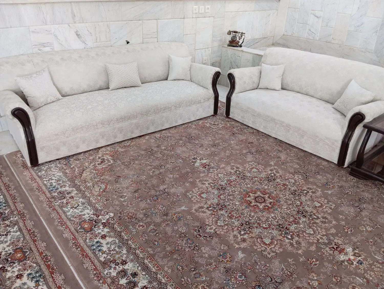 تعمیرات مبل رویه کوبی رنگ چوب|مبلمان اداری|دلیجان, |دیوار