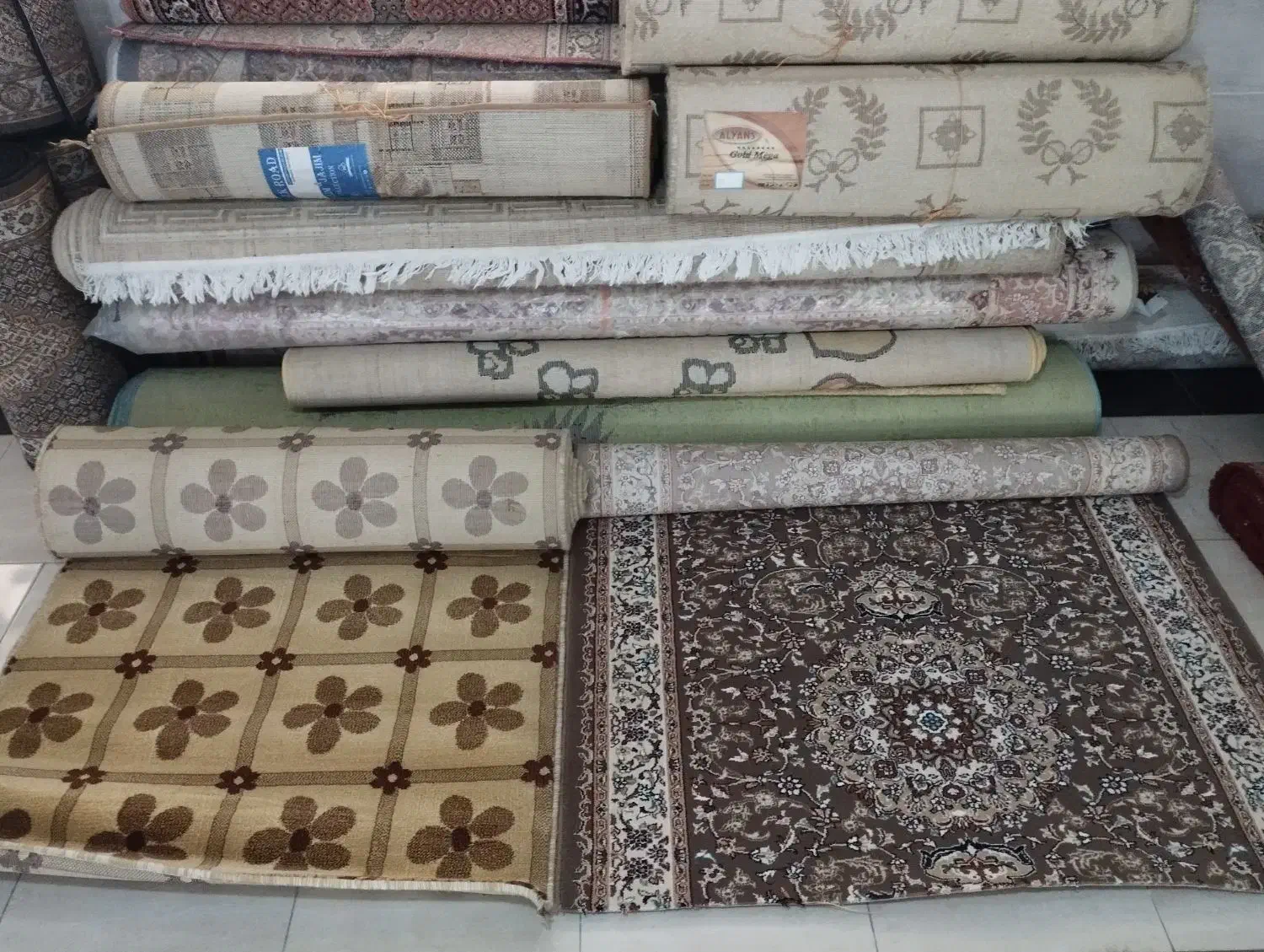 حراج فرش و کناره ماشینی ایرانی و ترکیه|فرش|خوی, |دیوار