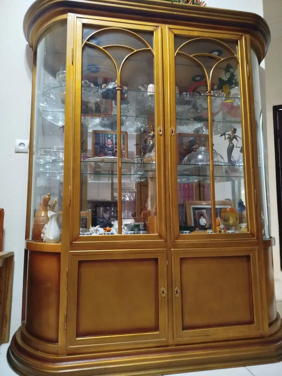 بوفه چوب راش در شهر بابلسر|بوفه، ویترین، کنسول|بابلسر, |دیوار