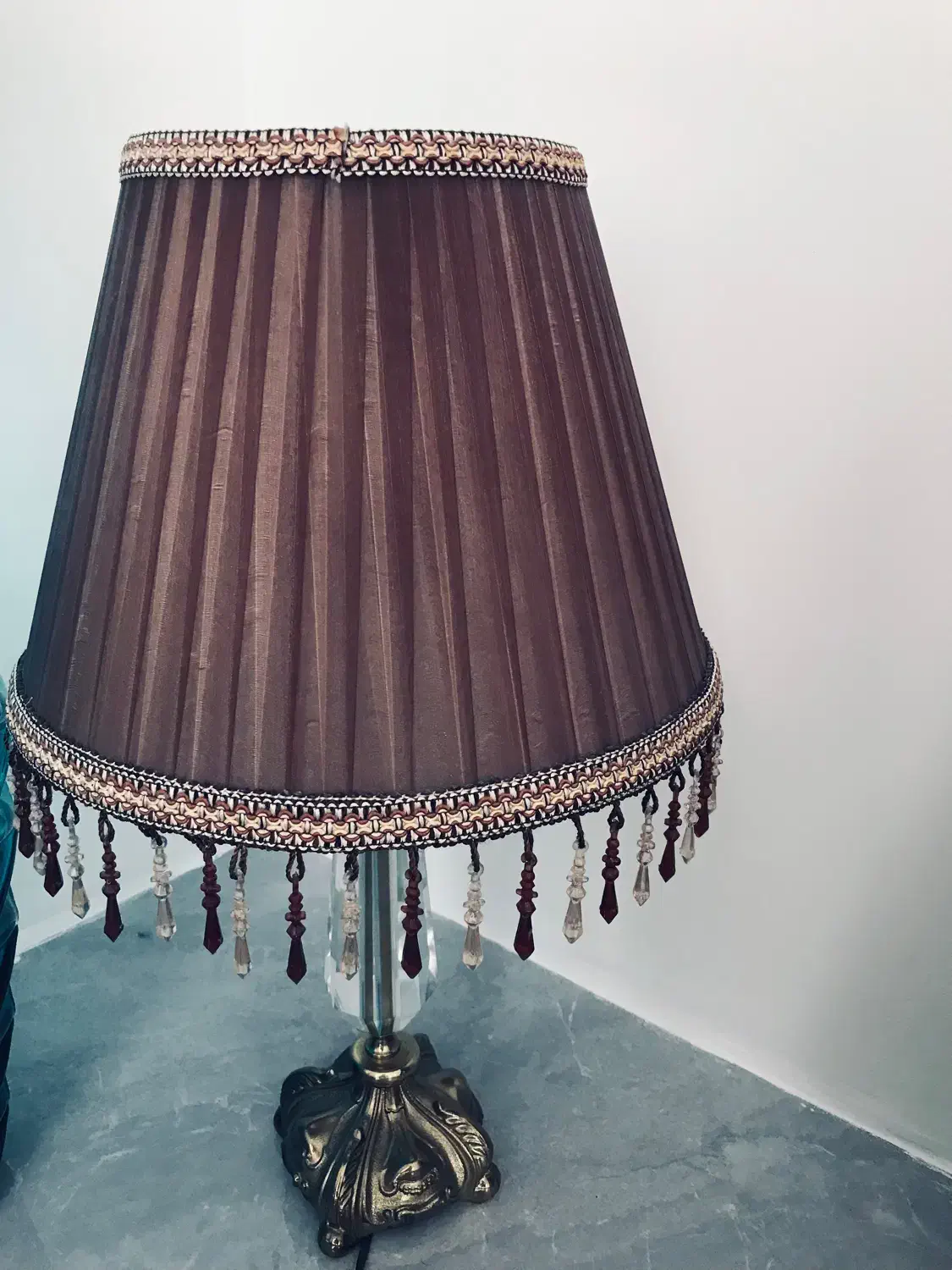 یک جفت آباژور|چراغ خواب و آباژور|شیراز, حومه شیراز|دیوار