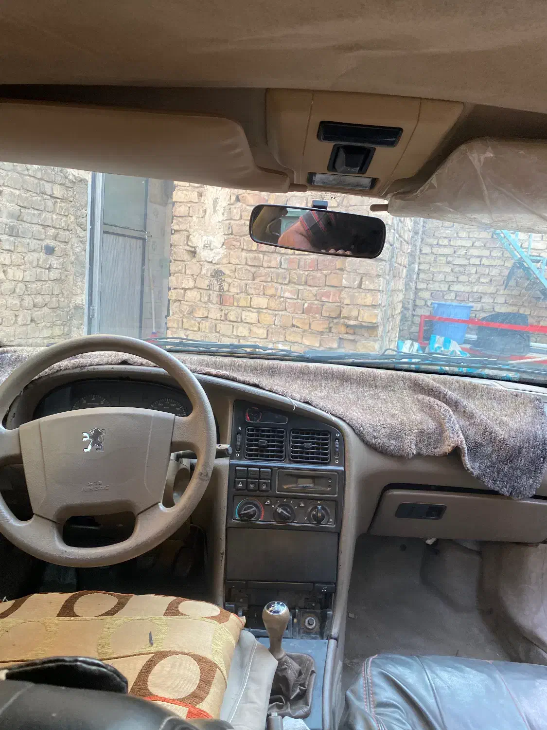 پژو۴۰۵ مدل۹۱|خودرو سواری و وانت|شیراز, شهرک گلستان|دیوار