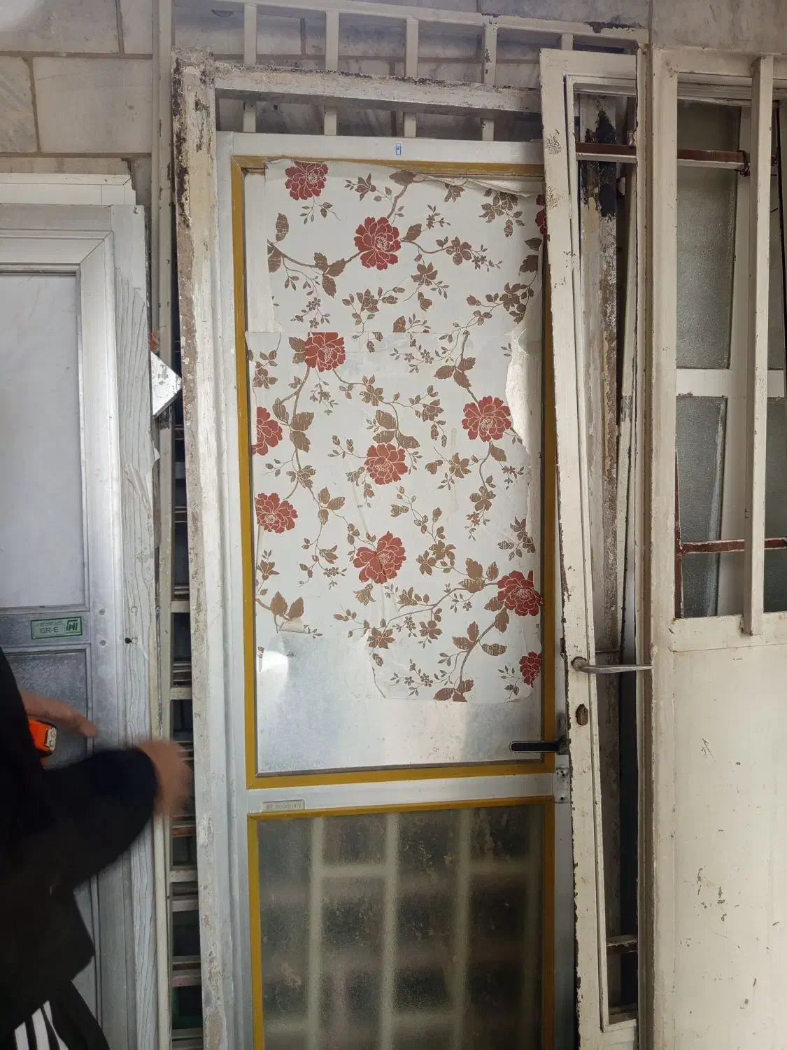 درب المینیومی 2عدد|مصالح و تجهیزات ساختمان|تهران, شهرک رضویه|دیوار