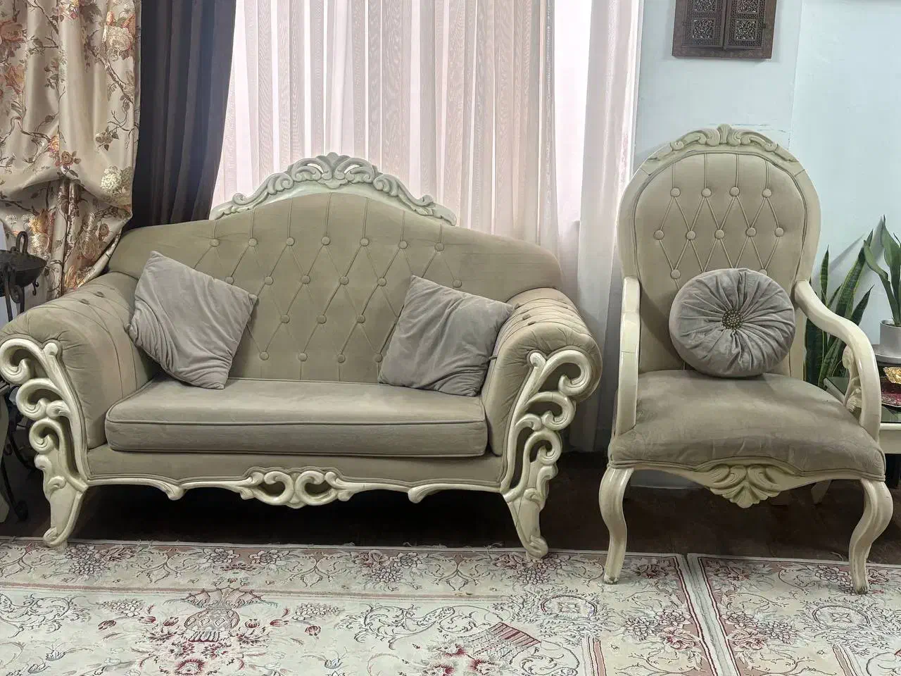 مبل ۷ نفره و میز ناهار خوری ۶ نفرا و میز عسلی|مبلمان خانگی و میز عسلی|آمل, |دیوار