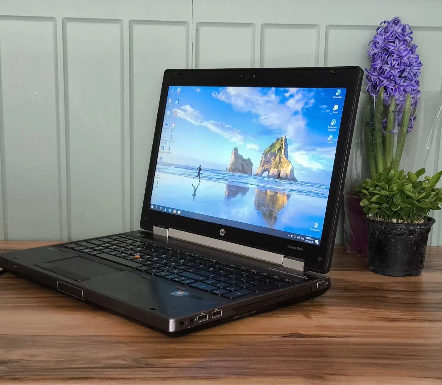 HP 8560W WorkStation|رایانه همراه|شیراز, ریشمک|دیوار