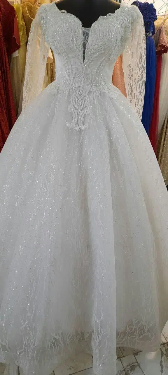 لباس عروس و نامزدی فروشی|لباس|قم, نیروگاه|دیوار