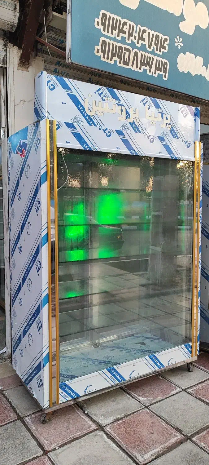یخچال ایستاده و مکعبی در حد نو نو مشابه اکبند|فروشگاه و مغازه|قرچک, زیبا شهر|دیوار