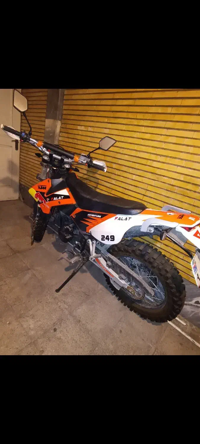 تریل ۲۵۰ طرح ktm در حد خشک|موتورسیکلت|تهران, نیروی هوایی (پیروزی)|دیوار