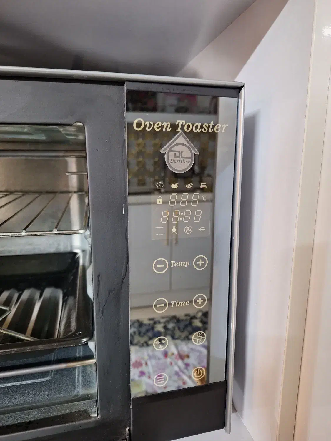 توستر مشکی دستیلوکس|اجاق گاز و لوازم برقی پخت‌وپز|قرچک, زیبا شهر|دیوار