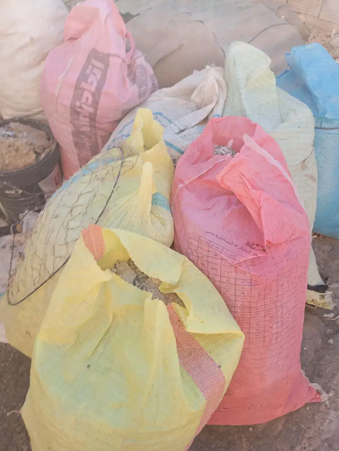 تعداد 8تا10تا‌ کود کبوتر|خدمات باغبانی و درختکاری|تربت‌حیدریه, فتح المبین|دیوار