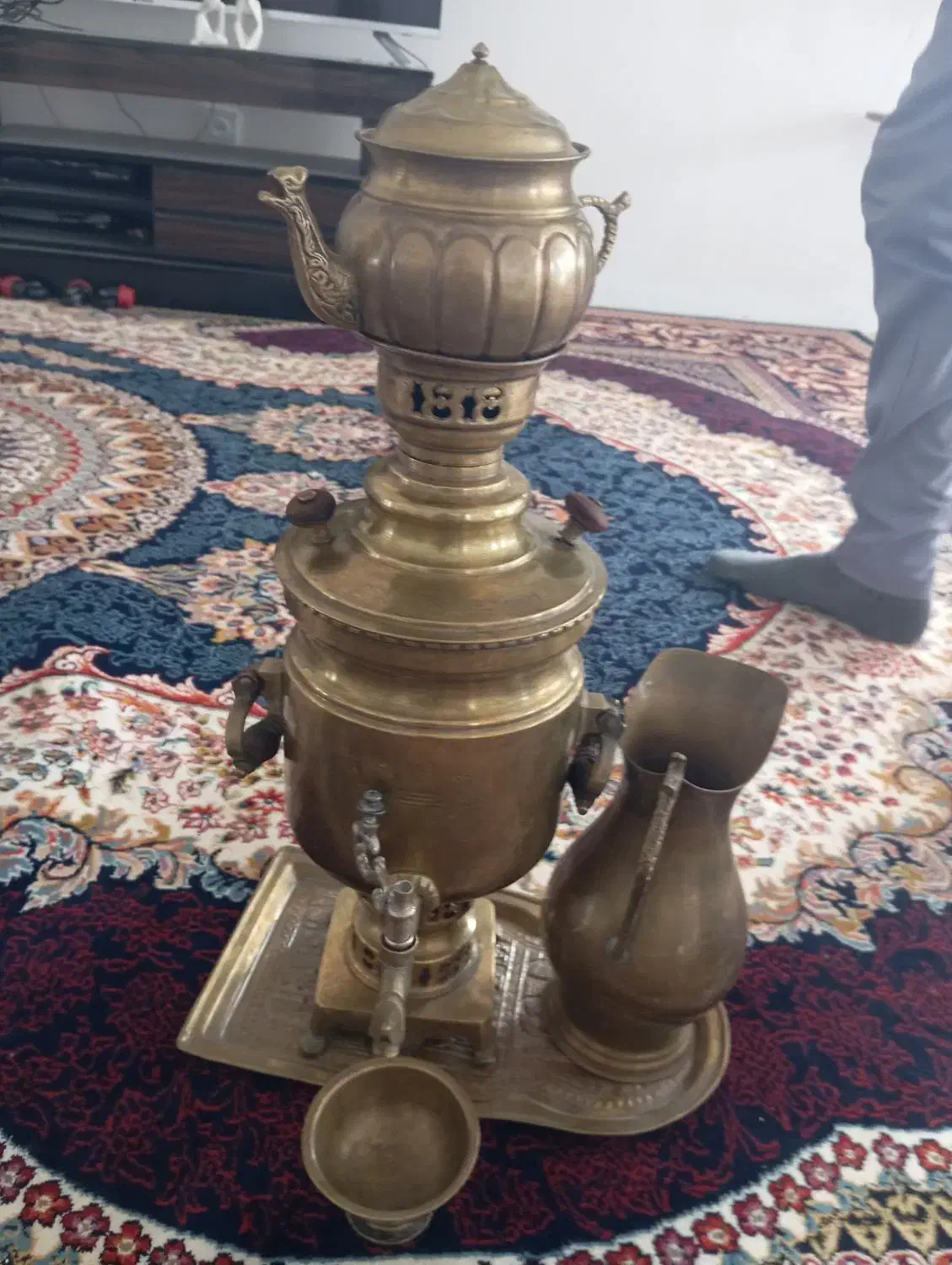 سماور زغالی قدیمی عتیقه|کلکسیون اشیاء عتیقه|کاشمر, |دیوار